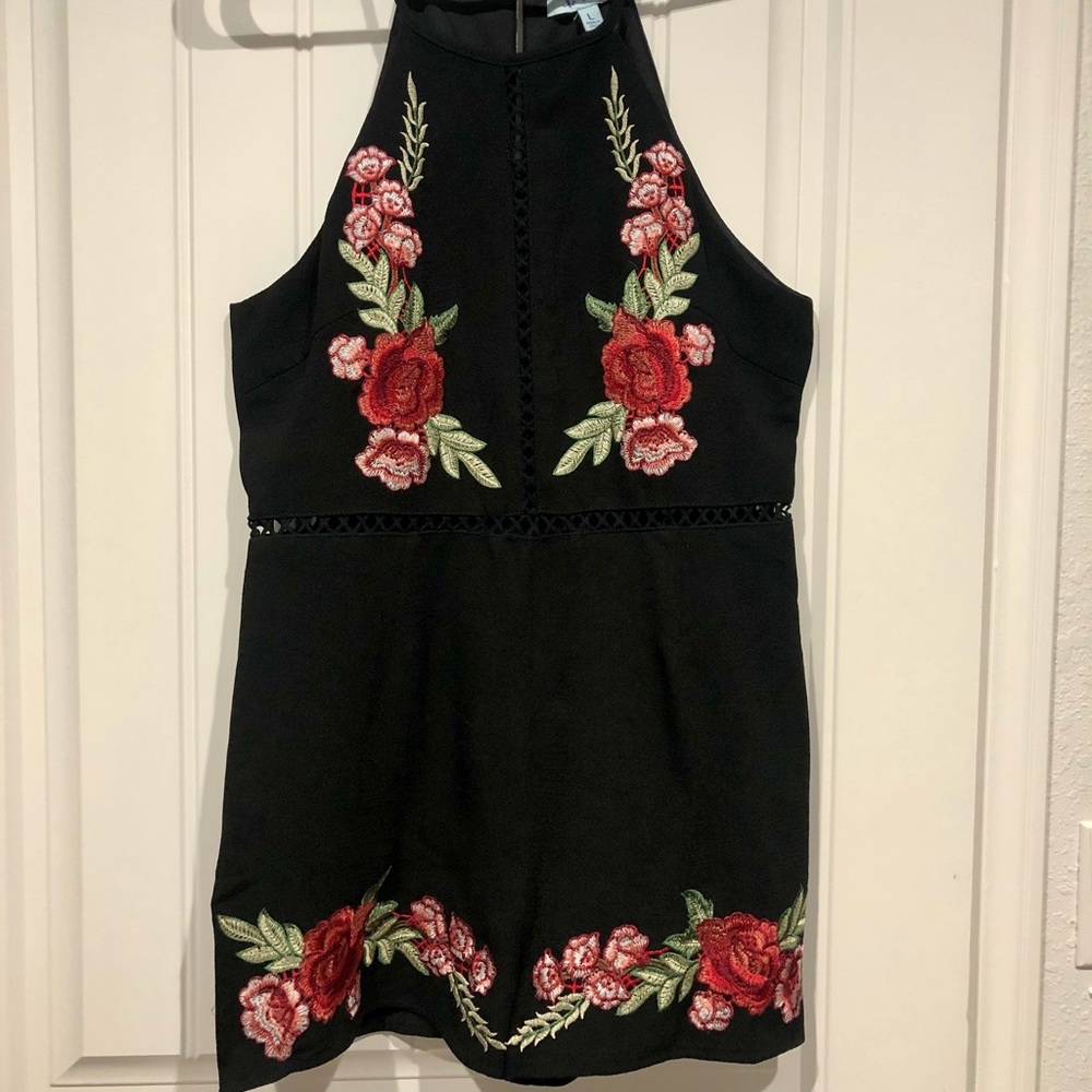 Women’s s romper (black) size large